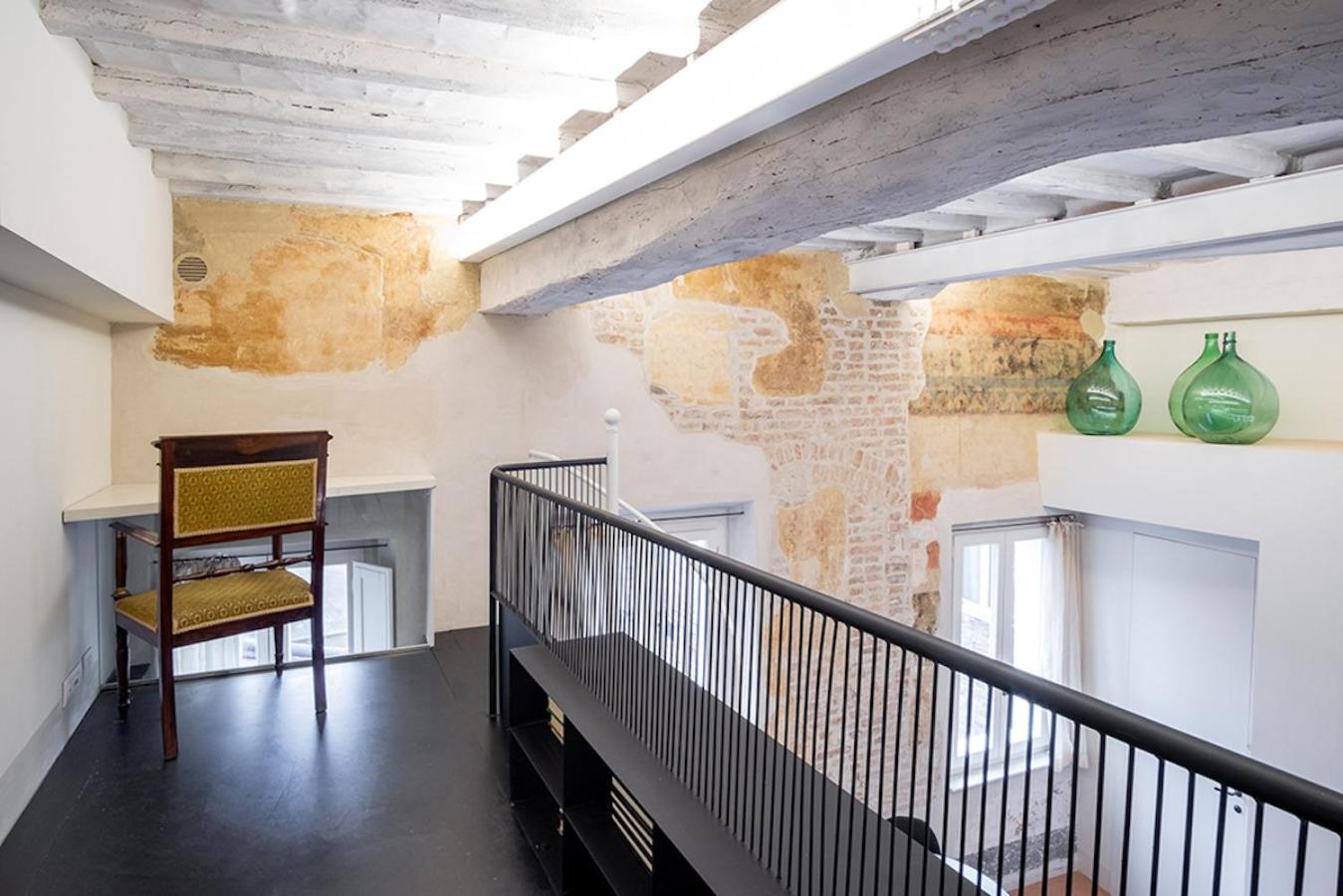 Casatorre Dei Leoni Dimora Storica Bed and Breakfast Siena Rum bild