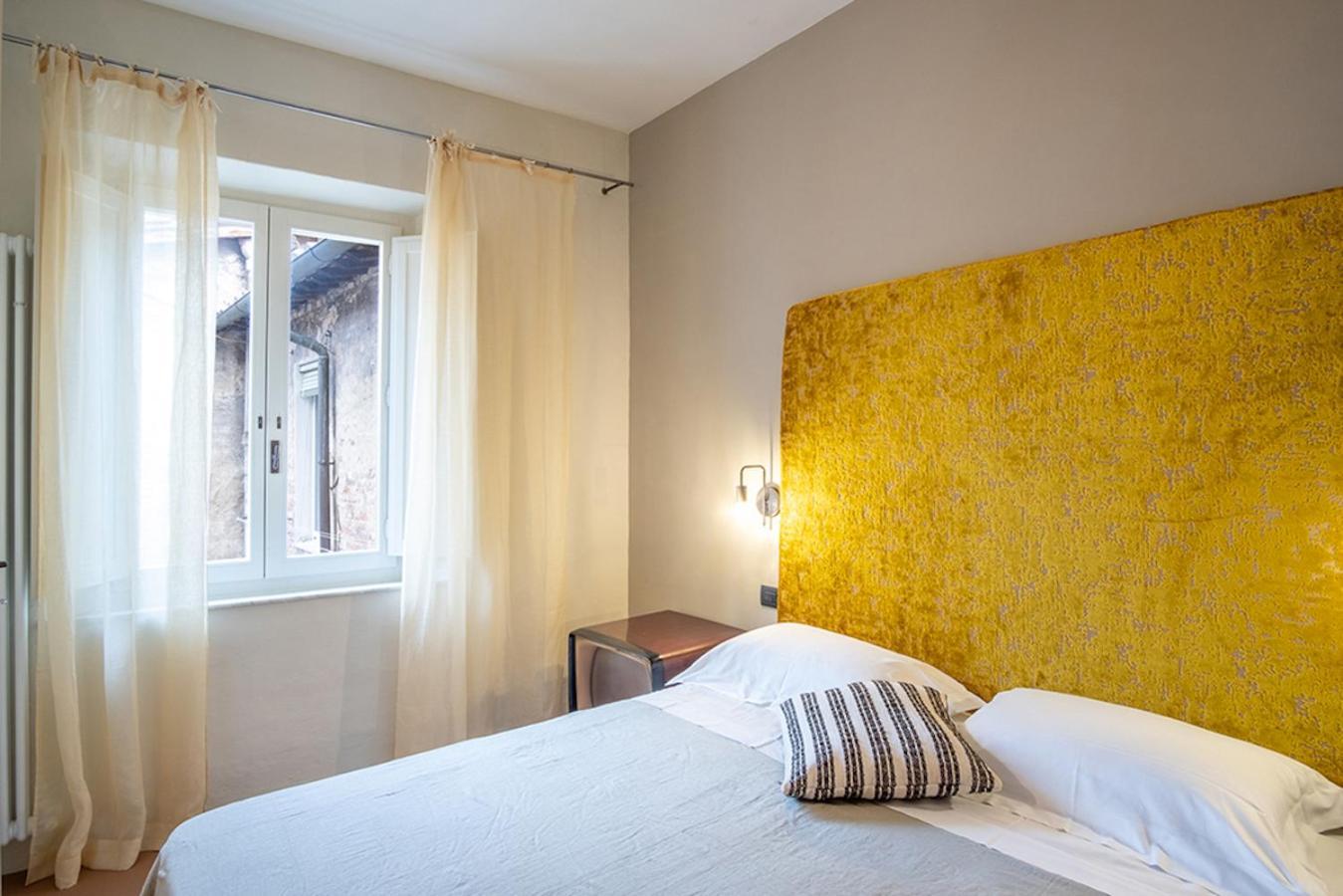 Casatorre Dei Leoni Dimora Storica Bed and Breakfast Siena Rum bild